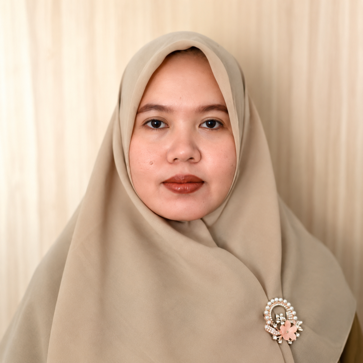 Husnul Farida, S. Sos